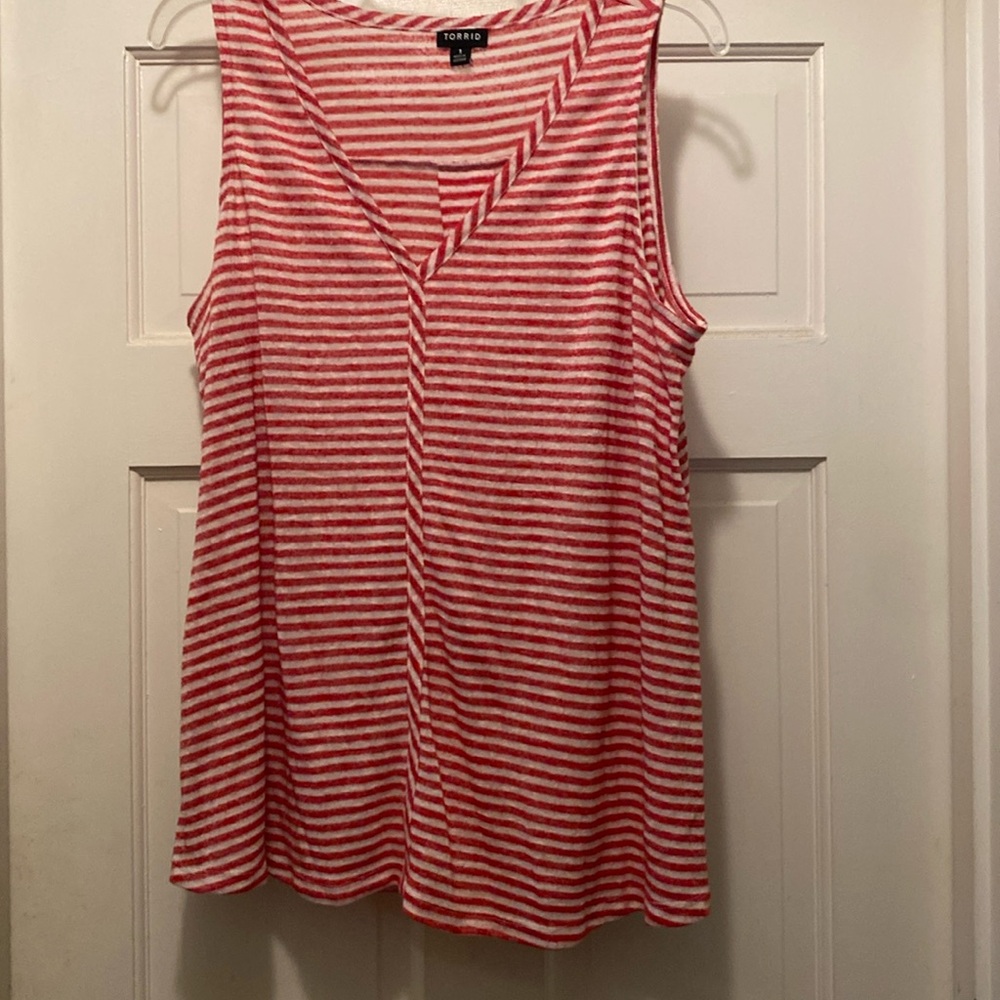 Torrid Sleeveless Top GUC Size 1